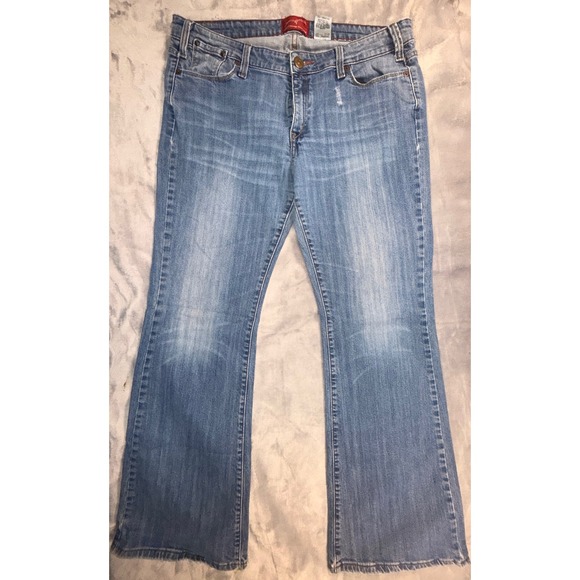 Levi's Denim - Levis Vintage‎ Flare 572 Jeans Womens 14M Light Wash Blue Distressed Mid Rise